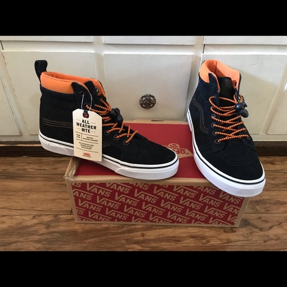 Vans - SK8 HI - black leather MTE with orange accent/ laces x. NWT boys 5.5 - Picture 2 of 5